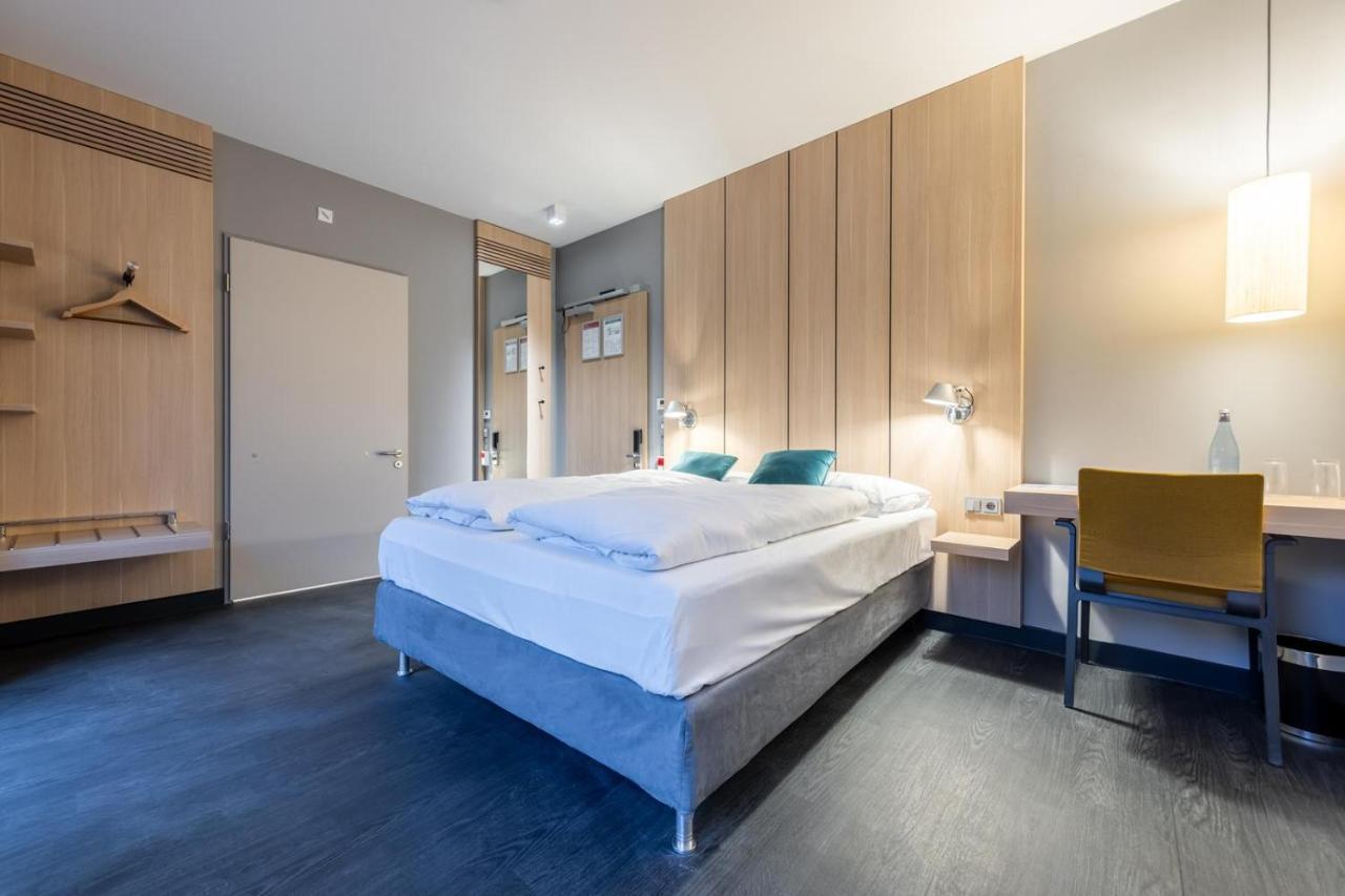 Serways Hotel Hoesel Ratingen Exterior photo